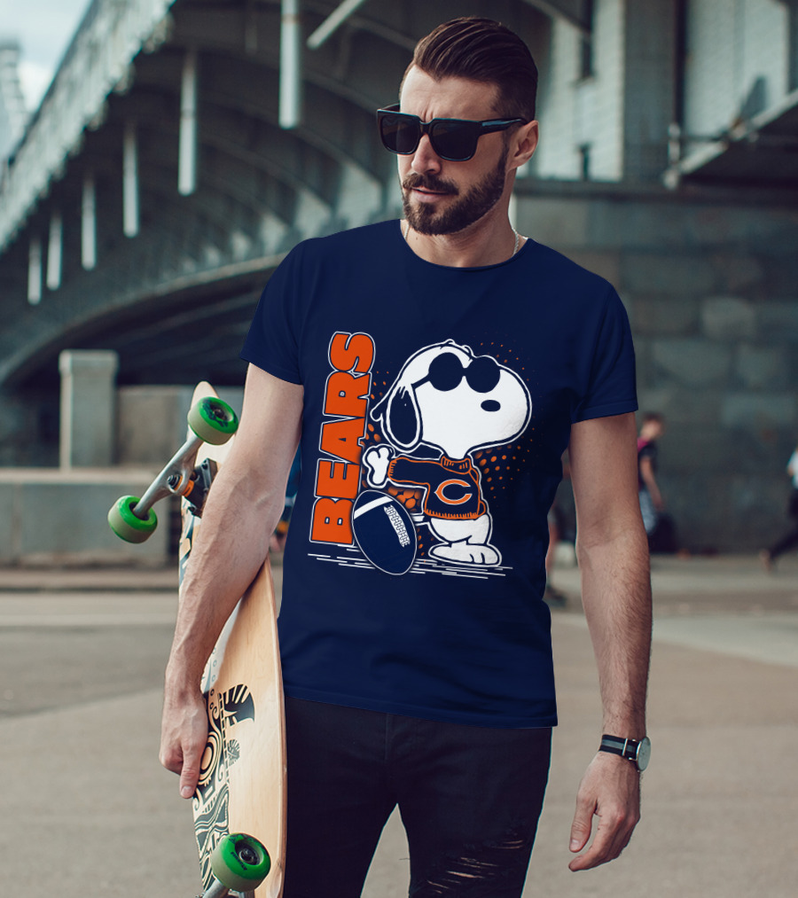 Chicago Bears Snoopy Football Sweater And Sunglasses T-Shirt