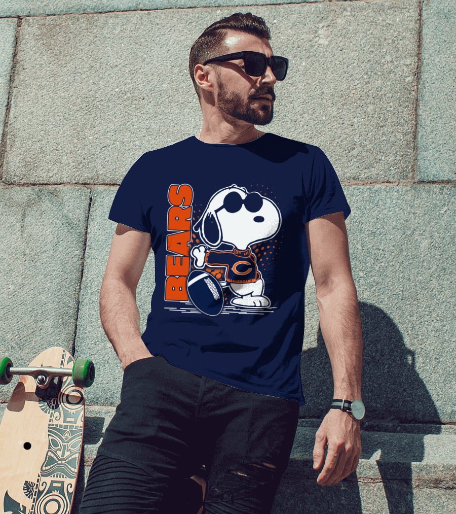 Chicago Bears Snoopy Football Sweater And Sunglasses T-Shirt