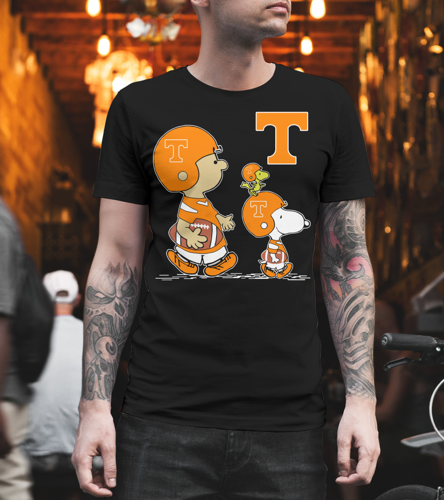 Tennessee Volunteers Peanuts Characters Football Helmet Charlie Brown Snoopy Woodstock T-Shirt