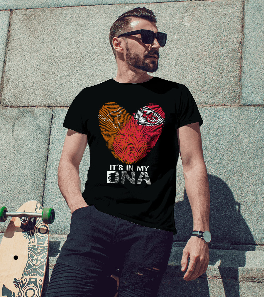 Texas Longhorns Kansas City Chiefs It's In My Dna Fingerprint Heart T-Shirt