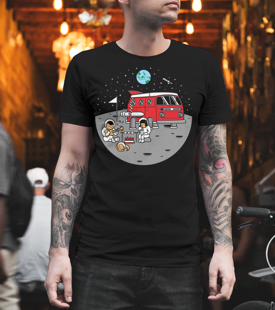 Combistronaut Moon Campfire Jamming With Guitar And Space Van T-Shirt