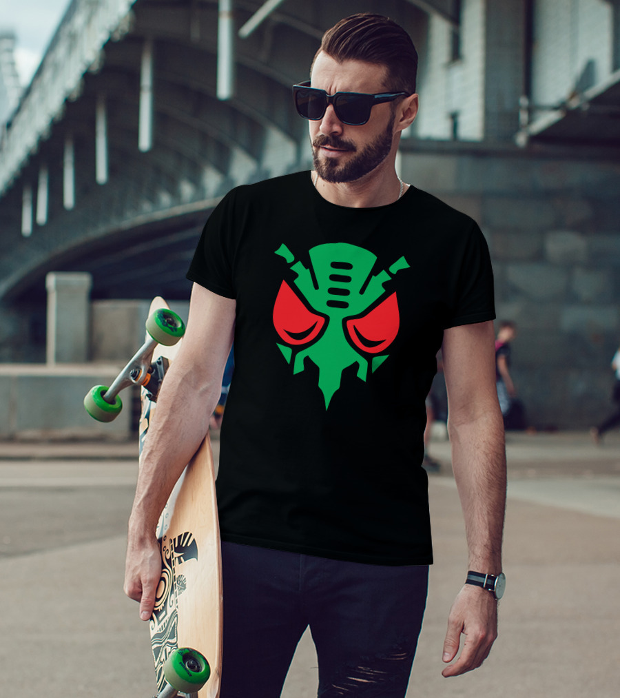 Preadcon Insectoid Mask With Green Helmet And Red Eyes T-Shirt