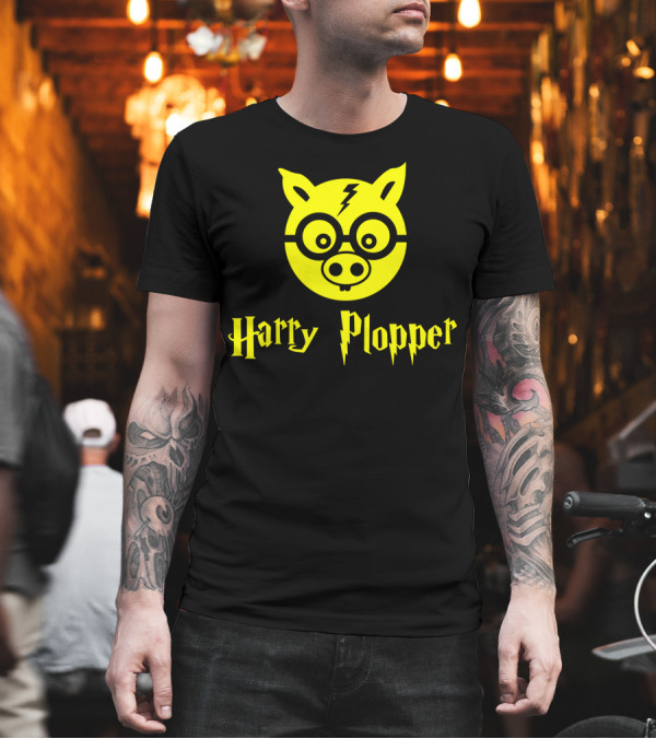 Harry Plopper Pig Wizard Glasses LightningBolt T-Shirt Harry Plopper Pig Wizard Glasses LightningBolt T-Shirt
