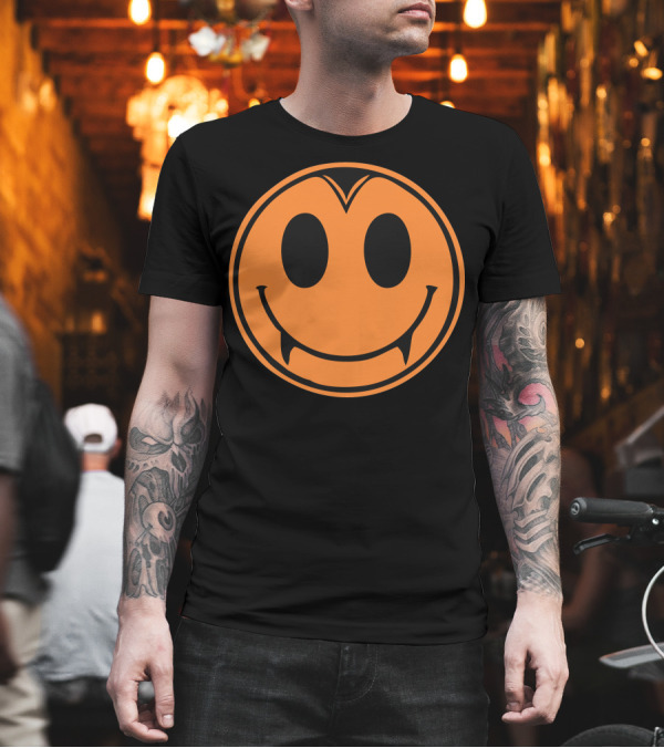 Vampire Smiley Face Halloween Icon Fangs T-Shirt Vampire Smiley Face Halloween Icon Fangs T-Shirt