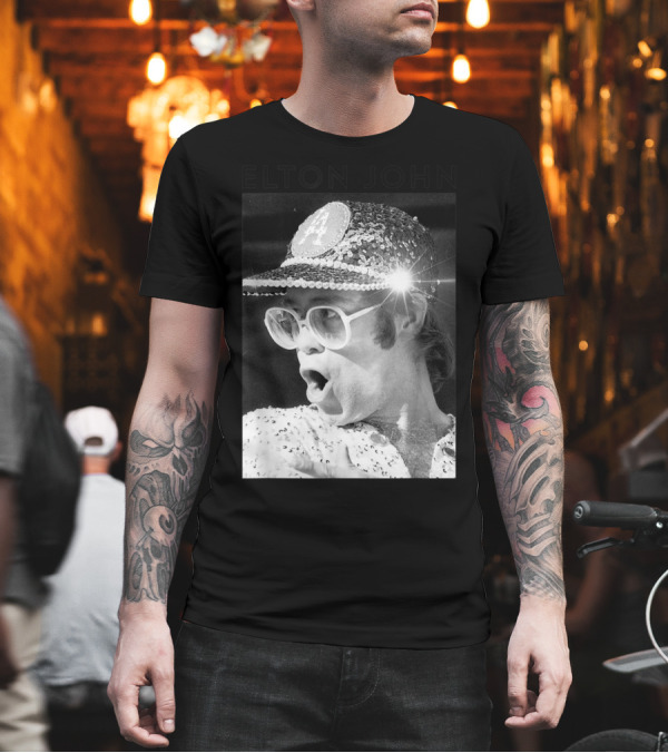 ELTON JOHN Black and White Photo Sequin Cap Iconic T-Shirt ELTON JOHN Black and White Photo Sequin Cap Iconic T-Shirt