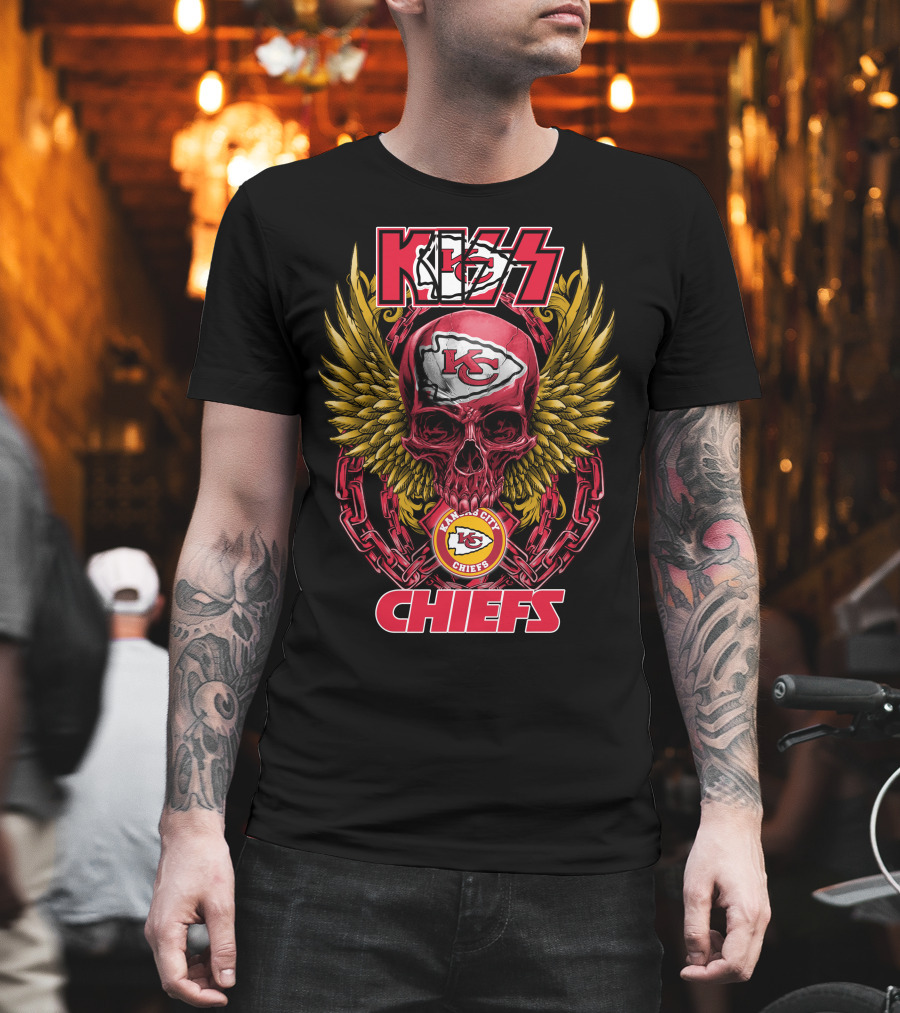 KISS Kansas City Chiefs Winged Skull And Chains T-Shirt