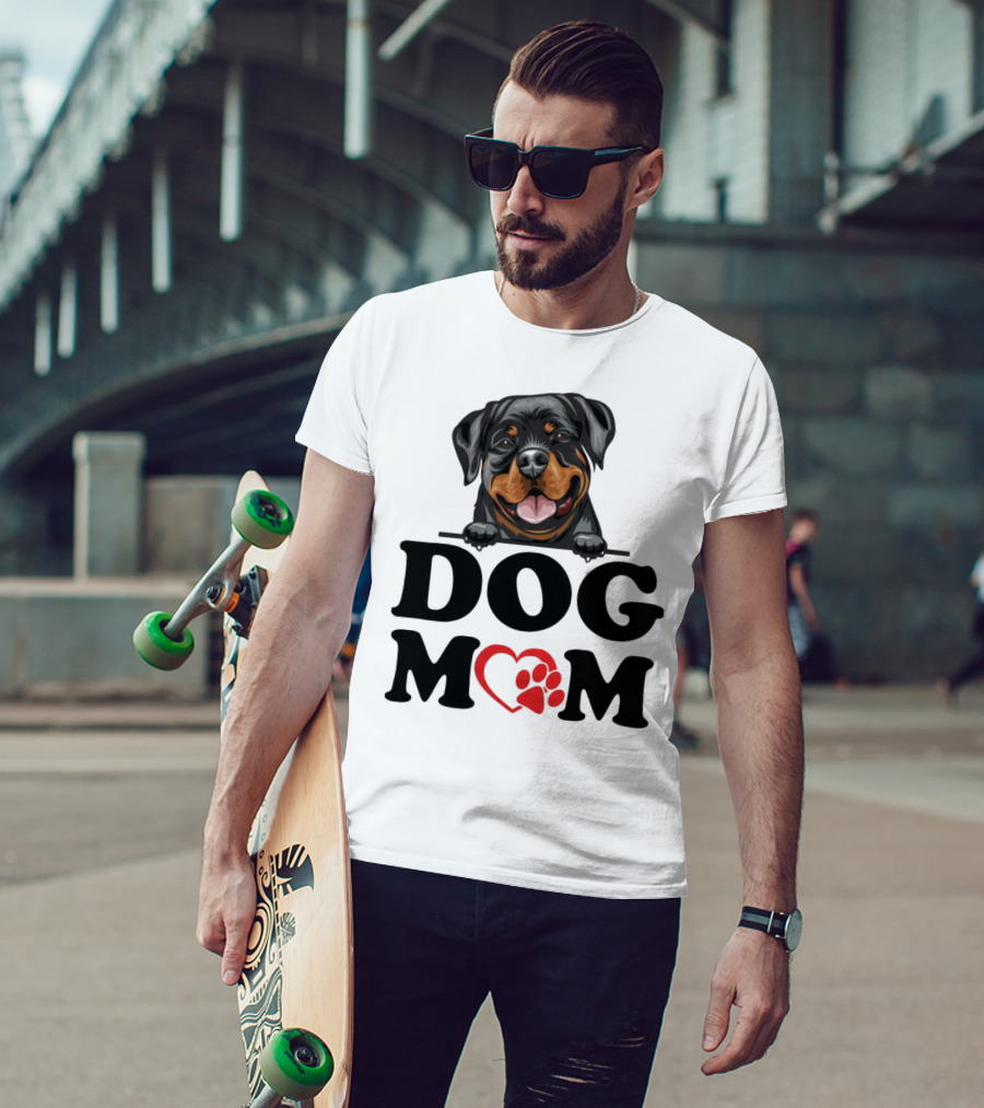 Rottweiler Dog Mom Heart Paw Design For Rottweiler Stickers Enthusiasts T-Shirt