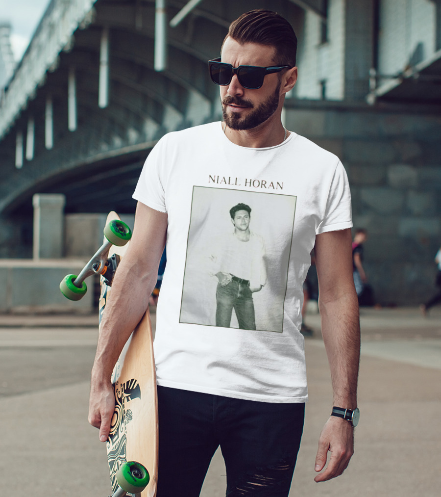 Niall Horan Black And White Vintage Style Photo T-Shirt