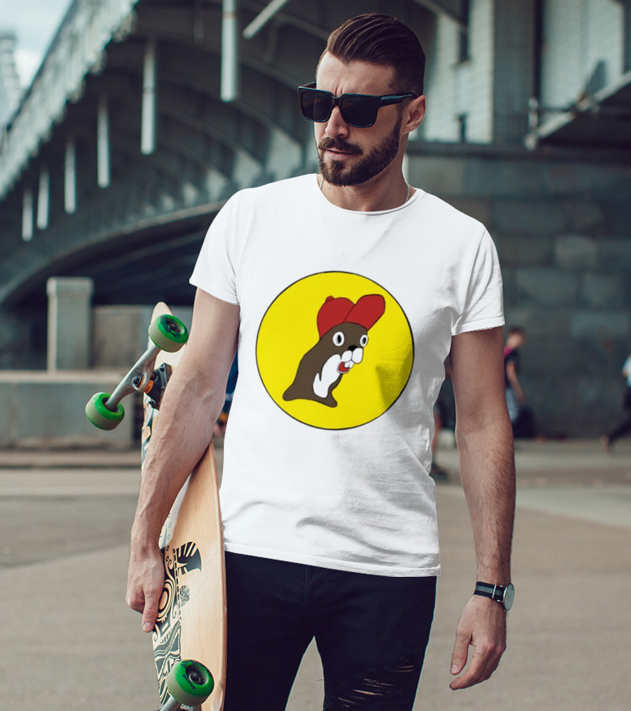 Baby Genius Beaver Red Cap Yellow Circle Buc-ee's Cup T-Shirt