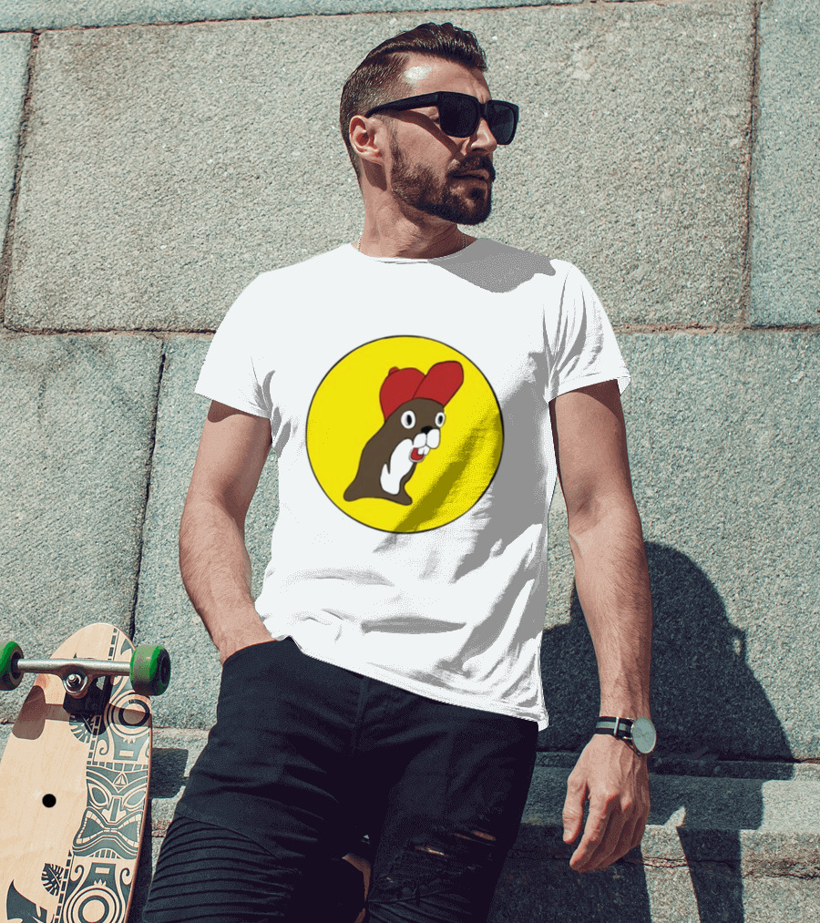 Baby Genius Beaver Red Cap Yellow Circle Buc-ee's Cup T-Shirt