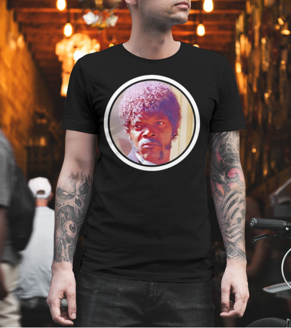 Jules Winnfield Iconic Look Pulp Fiction Samuel L Jackson Photo T-Shirt Jules Winnfield Iconic Look Pulp Fiction Samuel L Jackson Photo T-Shirt