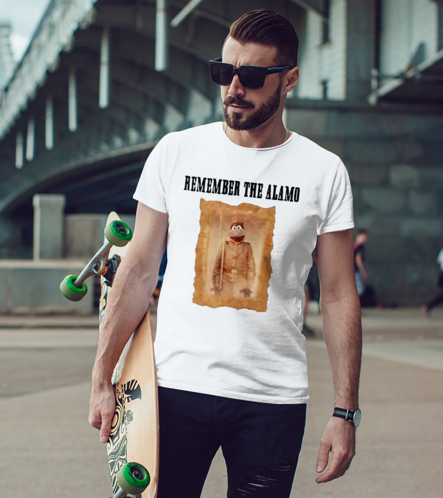 Lucca International Remember The Alamo Historical Muppet Soldier T-Shirt