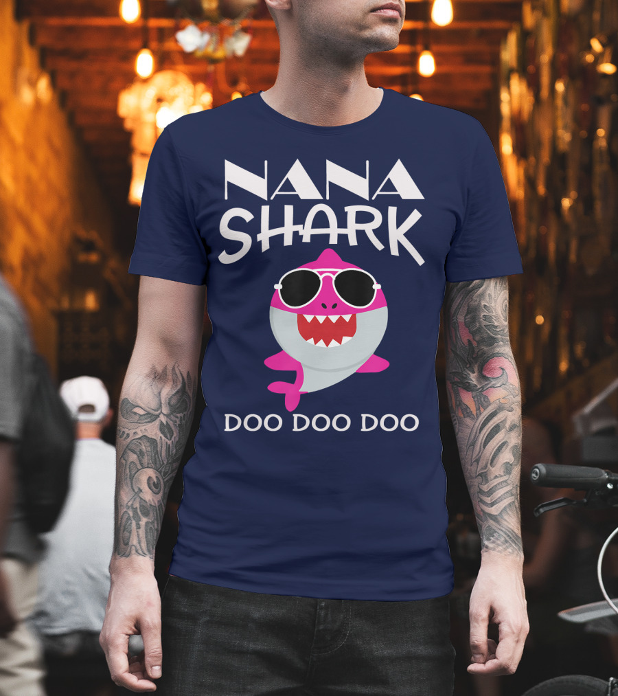 Nana Shark Doo Doo Doo Sunglasses Pink Cartoon T-Shirt