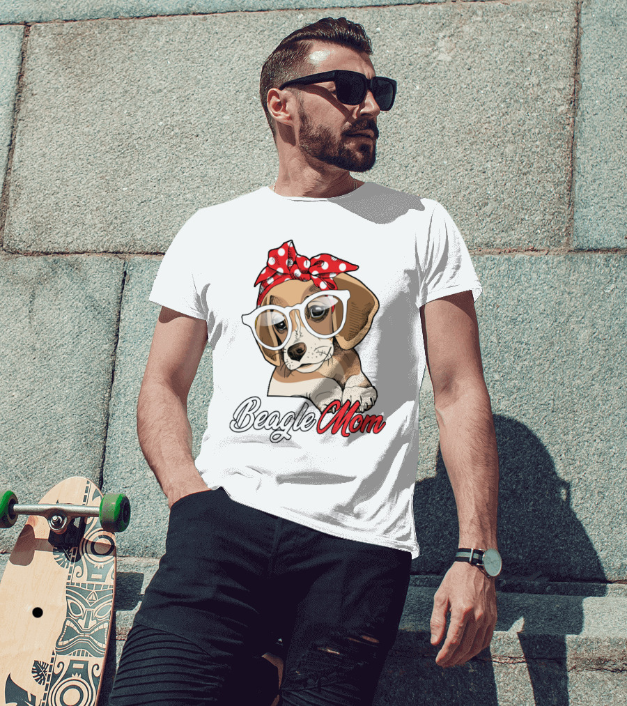 Beagle Mom Cute Beagle Dog With Glasses And Red Polka Dot Bandana T-Shirt