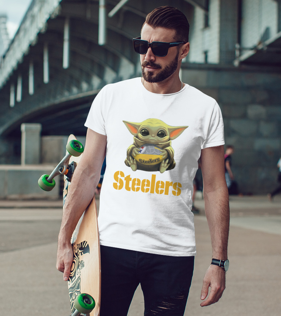 Baby Yoda Hug Steelers Football Team T-Shirt