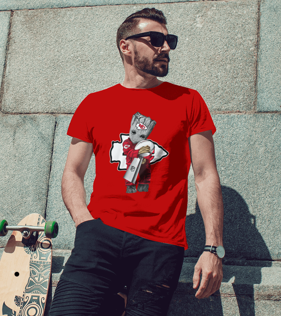 Chiefs Groot Embrace Vince Lombardi Trophy NFL T-Shirt