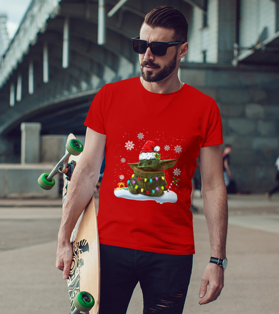 Santa Baby Yoda Christmas Lights Snowflakes Candy Cane Holiday Scene T-Shirt
