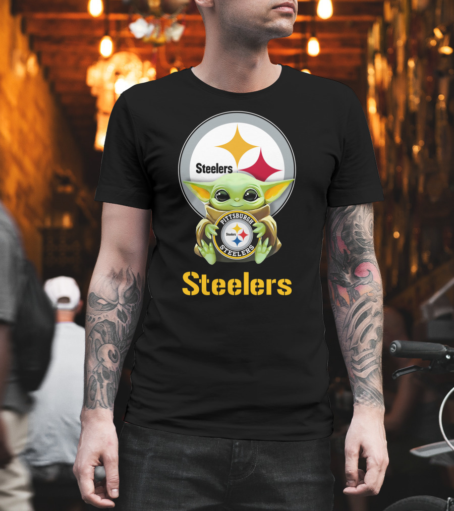 Baby Yoda Pittsburgh Steelers Hug Steelers T-Shirt
