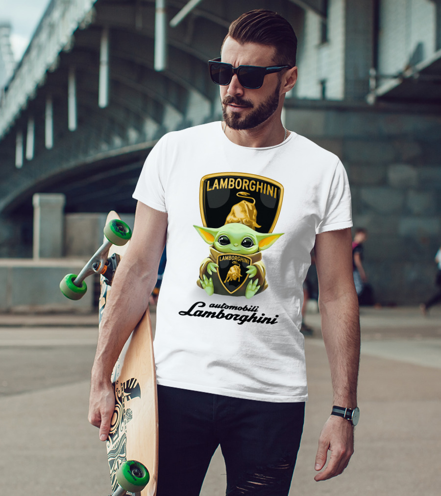 Baby Yoda Hugging Automobili Lamborghini T-Shirt