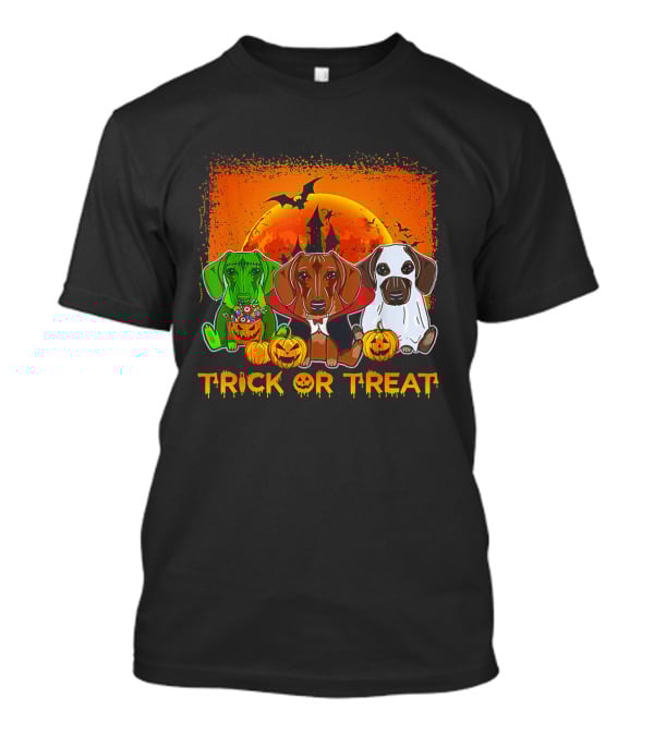 Trick Or Treat Halloween Dachshund Trio With Pumpkins And Spooky Orange Moon T-Shirt