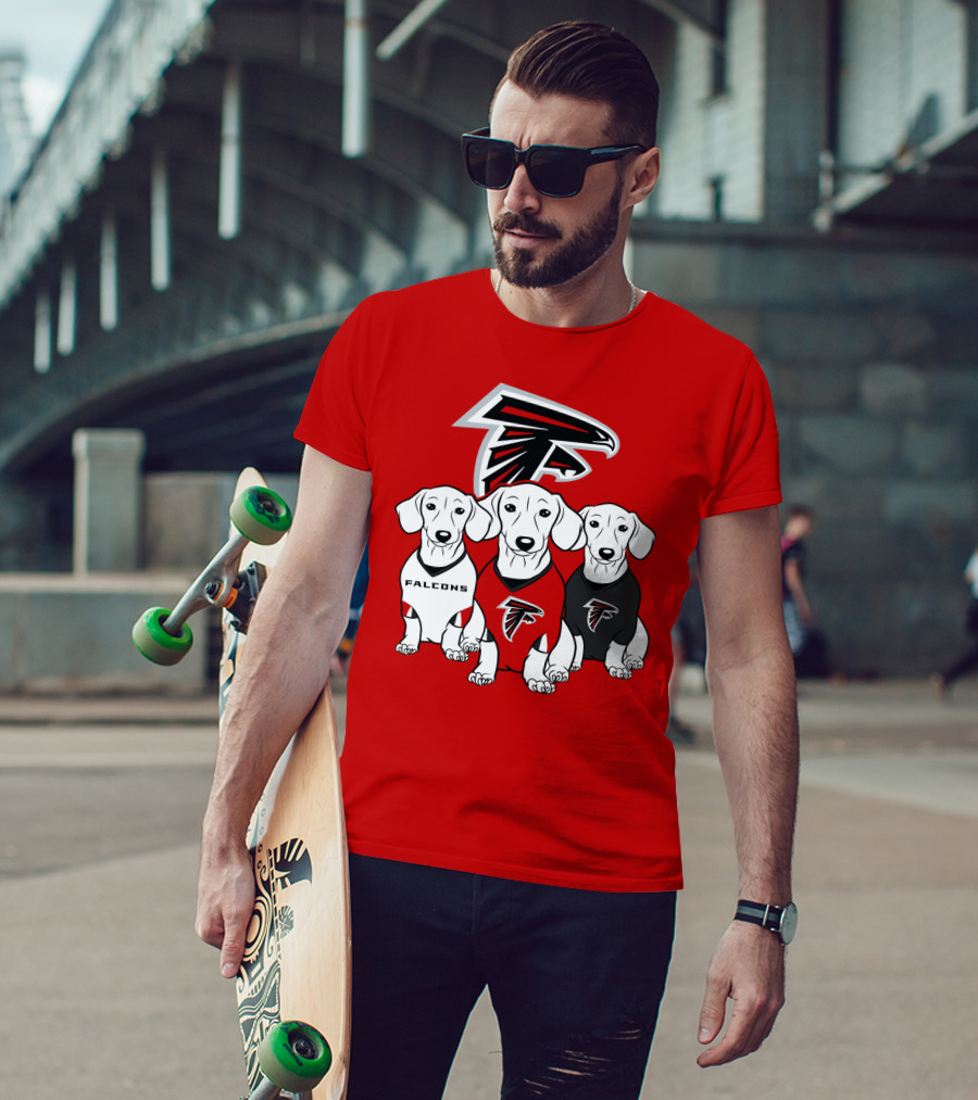 Atlanta Falcons With Dachshund  T-Shirt