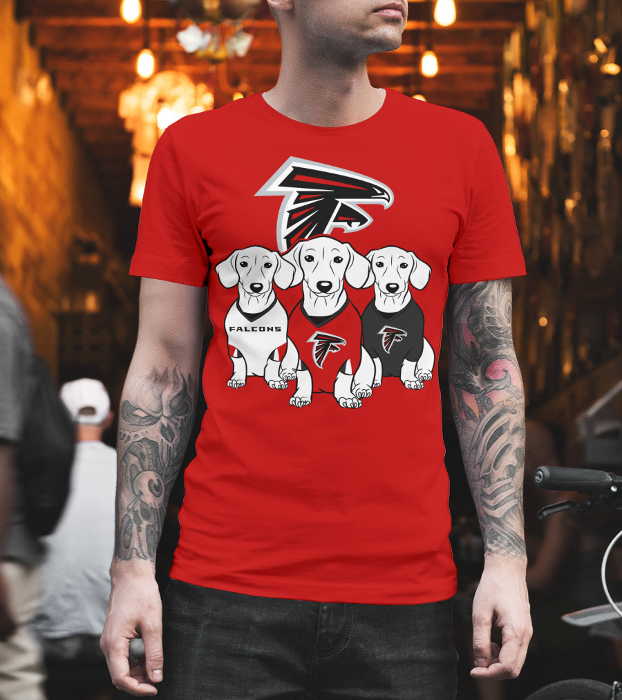 Atlanta Falcons With Dachshund  T-Shirt