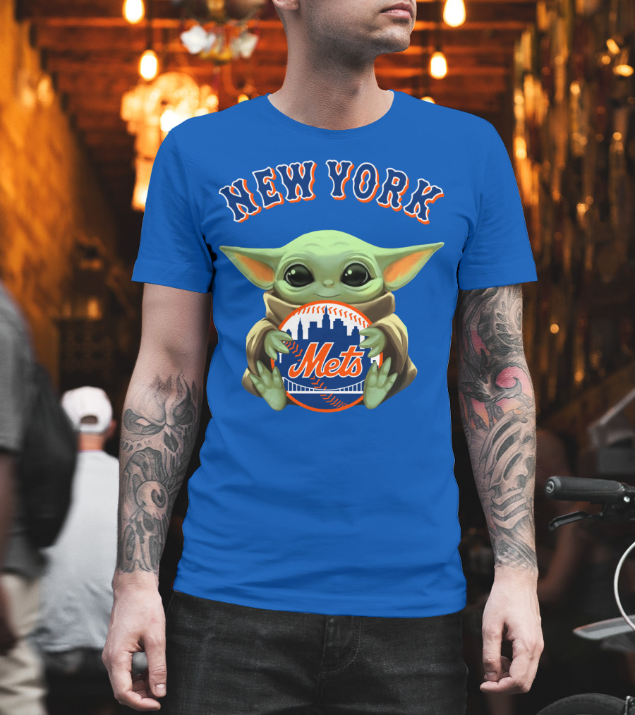 New York Mets Baby Yoda Holding Team T-Shirt