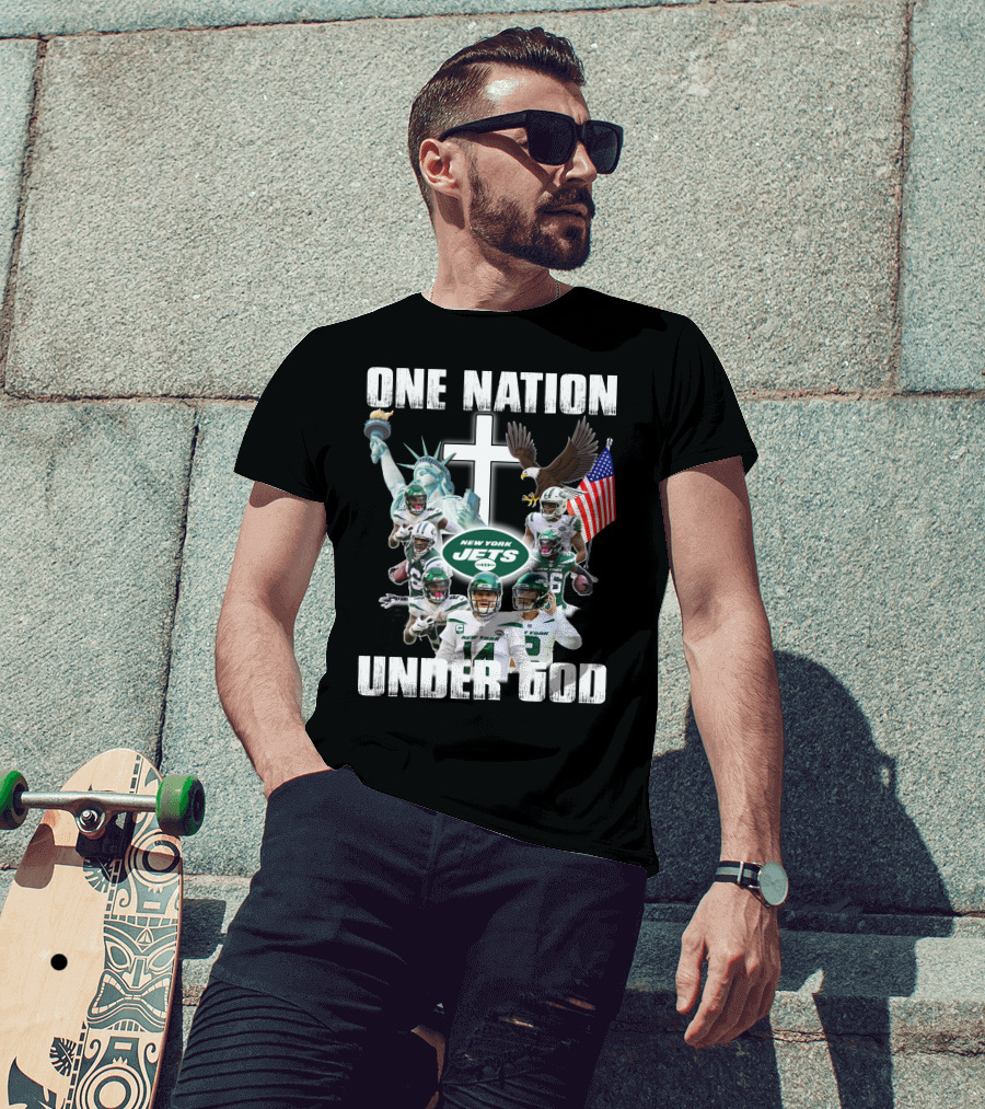 New York Jets One Nation Under God Statue Of Liberty Eagle Flag Football Players T-Shirt