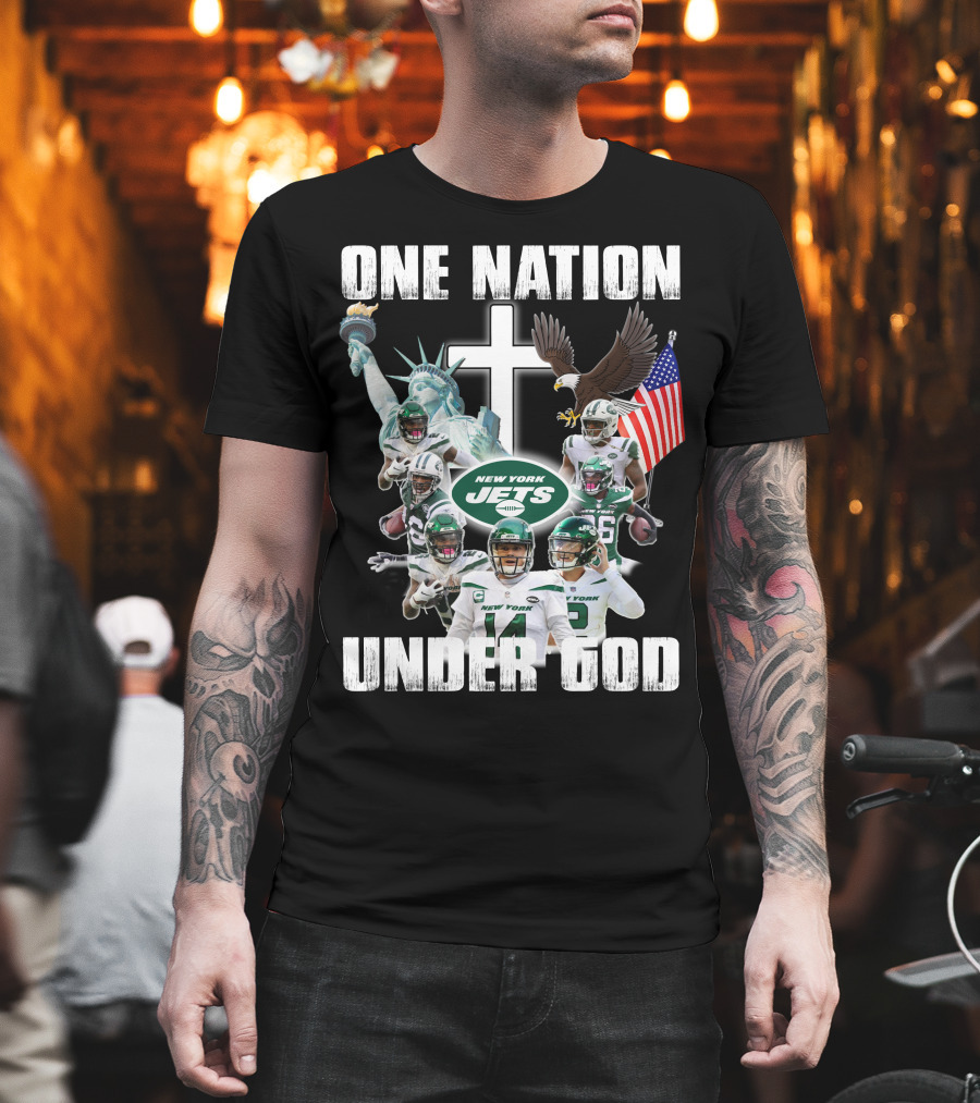 New York Jets One Nation Under God Statue Of Liberty Eagle Flag Football Players T-Shirt