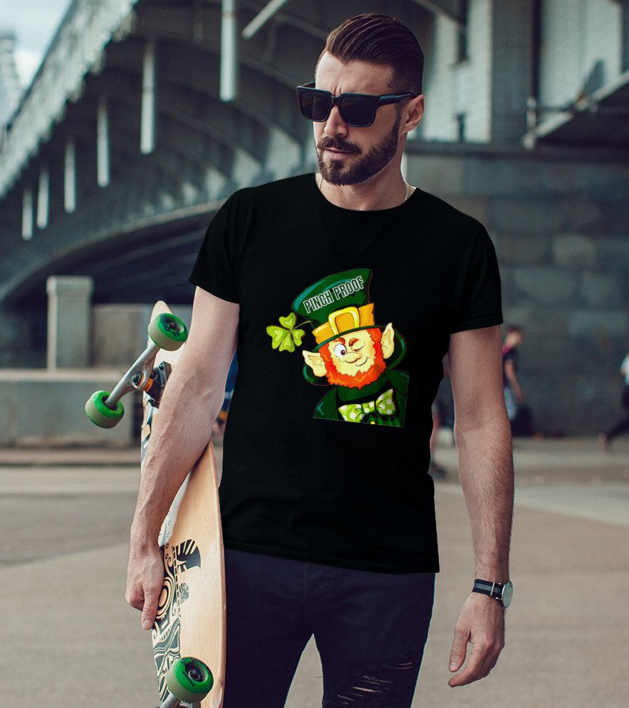 St Patrick's Day Pinch Proof Shamrock Leprechaun With Hat And Bow Tie T-Shirt