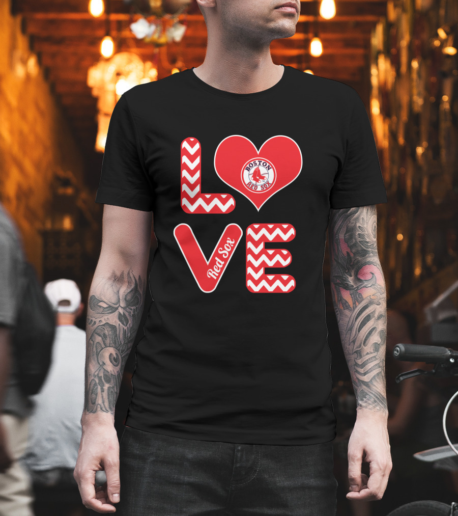 Boston Red Sox Love Heart Fans Baseball Chevron T-Shirt