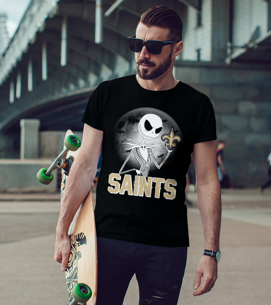 Jack Skellington Holding Fleur-De-Lis Halloween New Orleans Saints T-Shirt