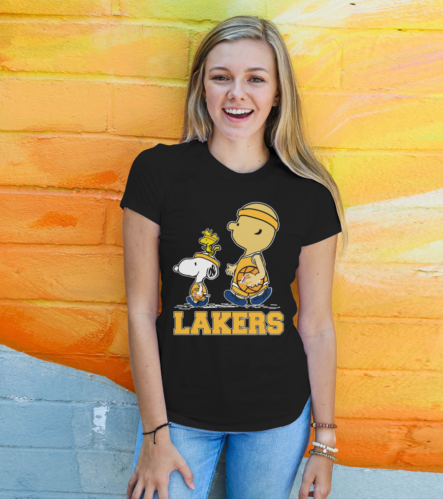 Snoopy And Woodstock With Basketballs For Los Angeles Lakers Fans T-Shirt