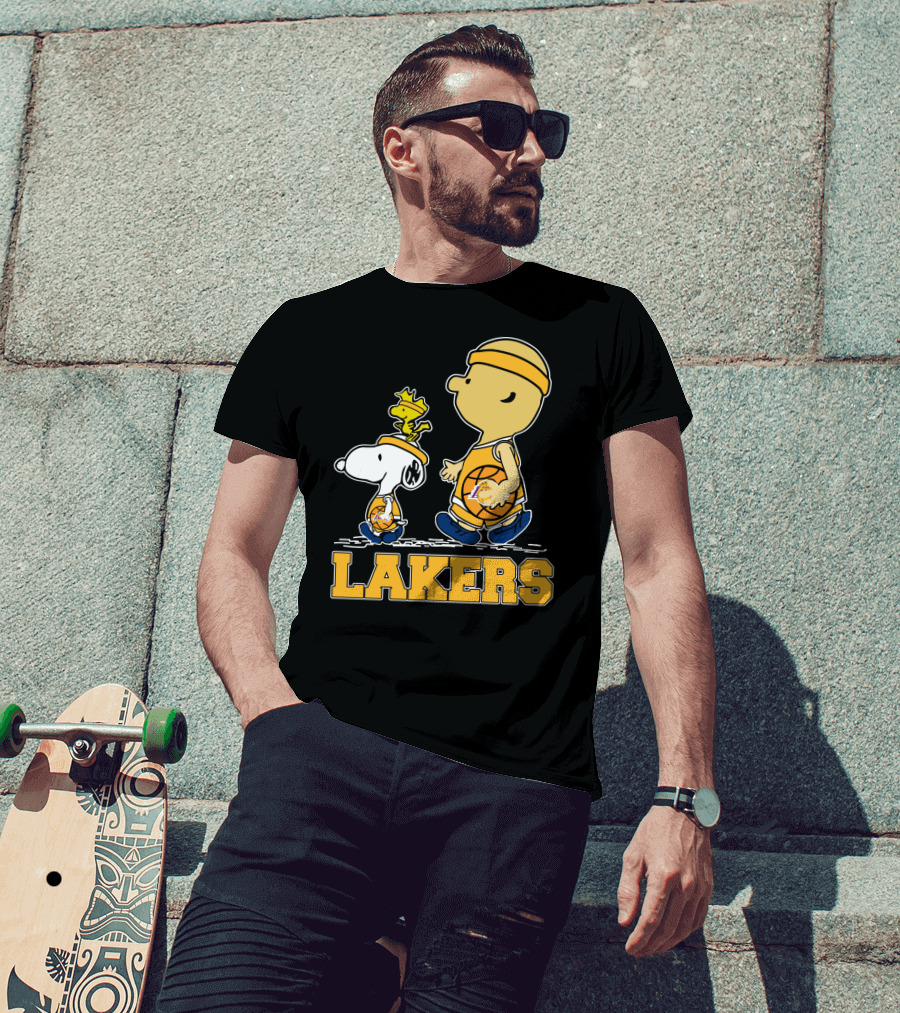 Snoopy And Woodstock With Basketballs For Los Angeles Lakers Fans T-Shirt