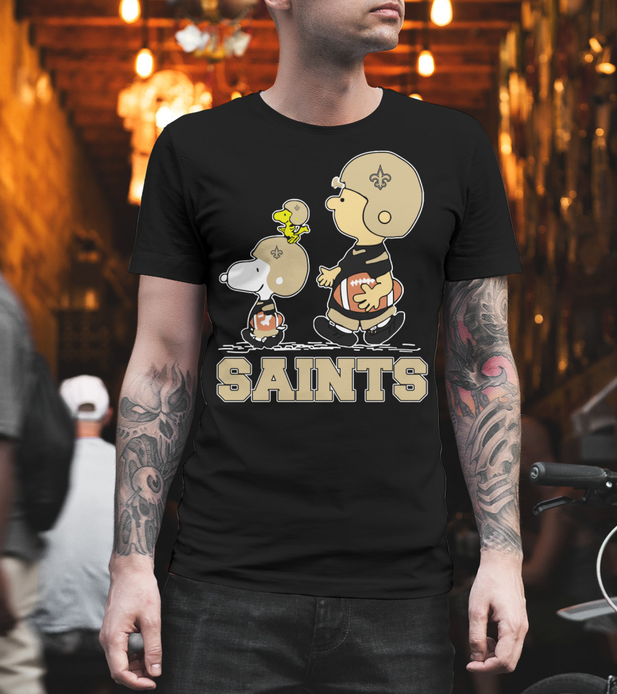 Snoopy Woodstock Charlie Brown New Orleans Saints Fans T-Shirt