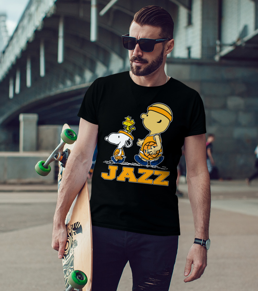 Snoopy And Woodstock With Basketball For Utah Jazz Fans T-Shirt