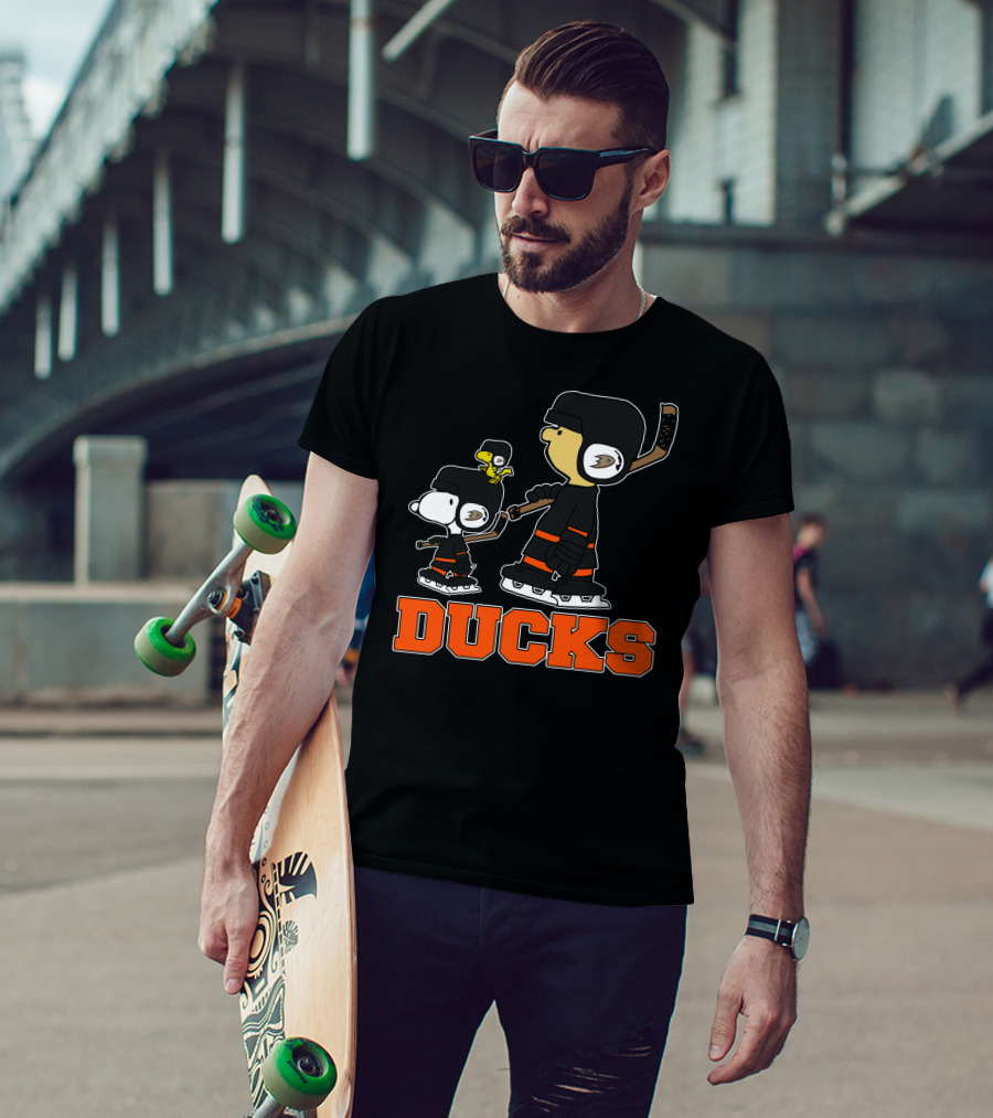 Snoopy And Woodstock Anaheim Ducks Hockey Fans T-Shirt