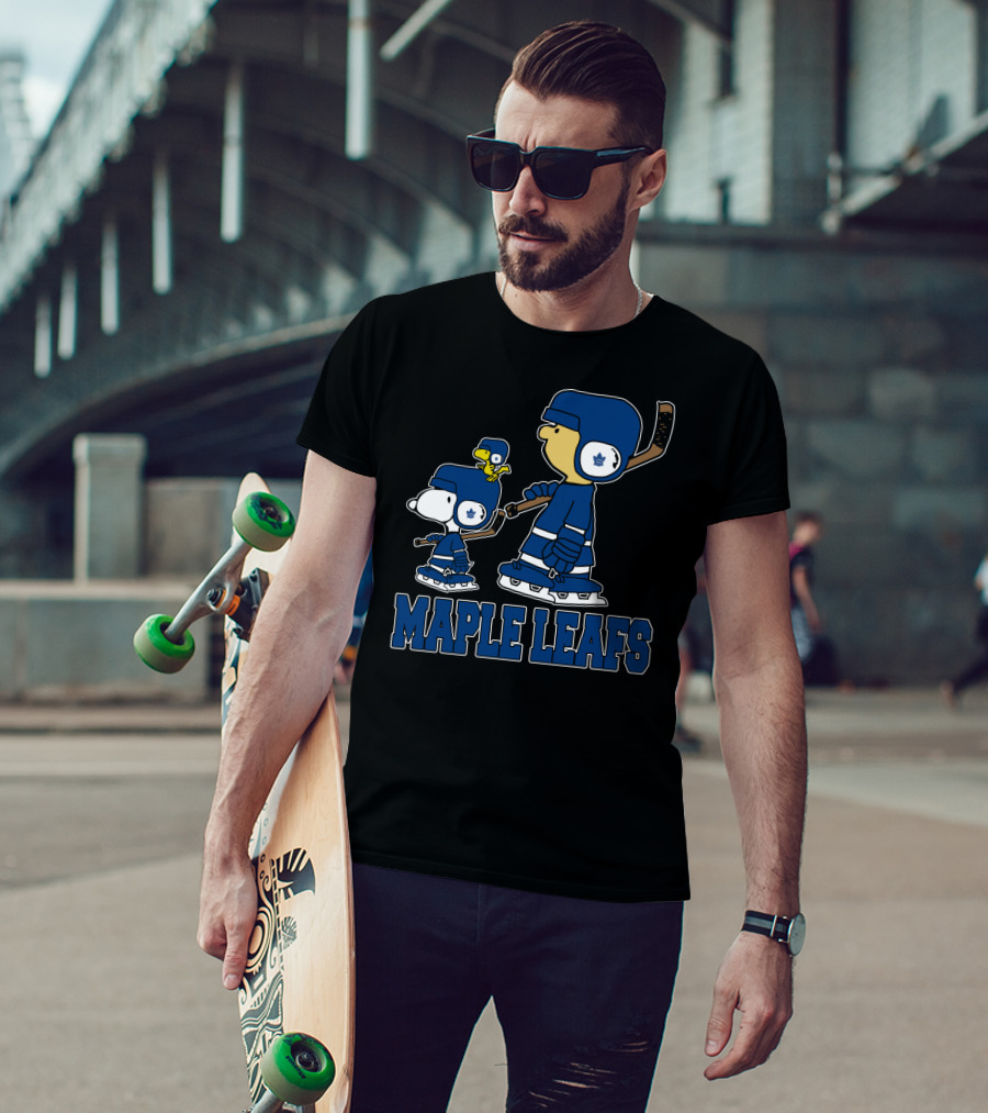 Snoopy And Woodstock With Toronto Maple Leafs Hockey Helmets And Ice Skates T-Shirt