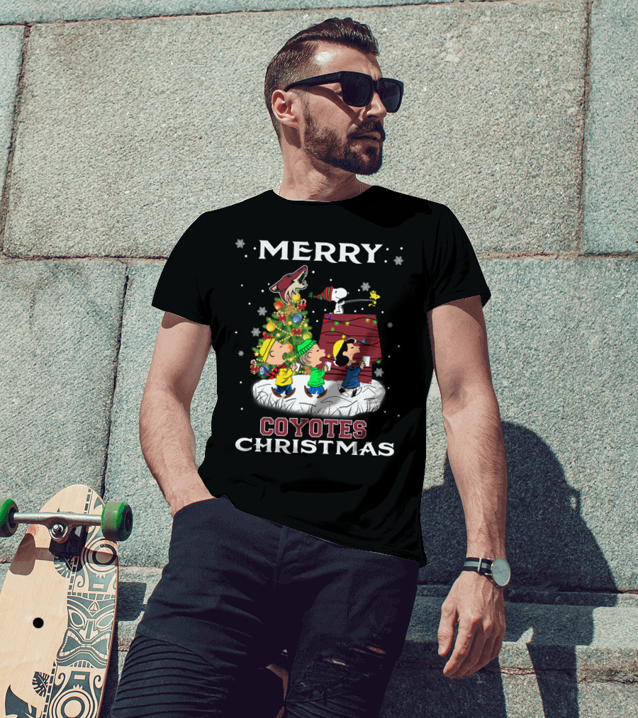 Merry Coyotes Christmas Arizona Snoopy Fans T-Shirt