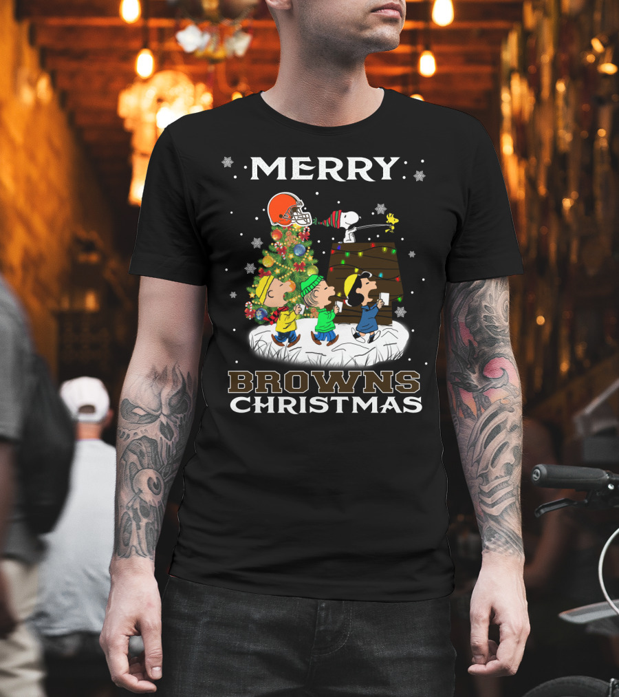Merry Browns Christmas With Snoopy And Friends T-Shirt