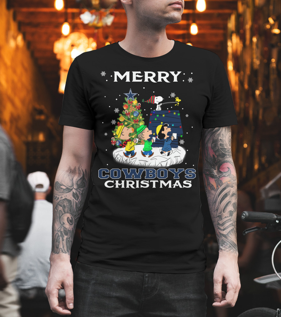 Merry Cowboys Christmas For Snoopy Fans T-Shirt