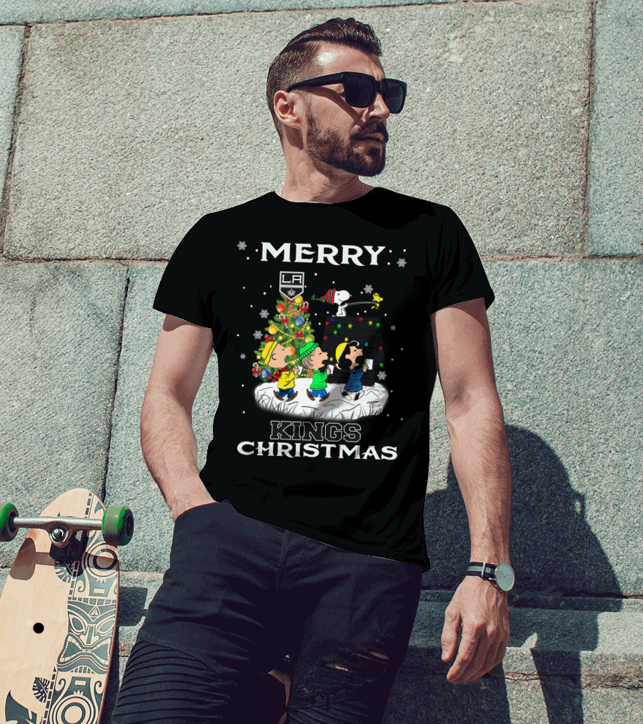 Merry La Kings Christmas Snoopy Fans Peanuts Tree T-Shirt