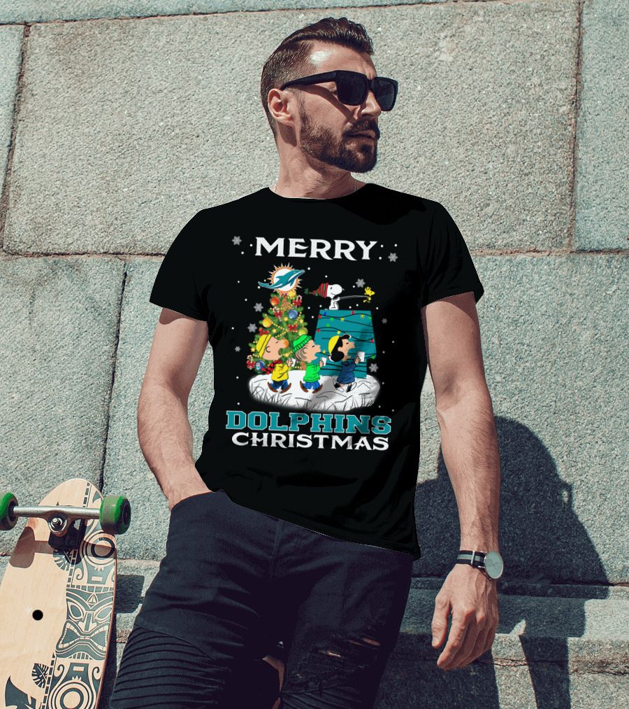 Merry Miami Dolphins Christmas With Snoopy And Friends T-Shirt