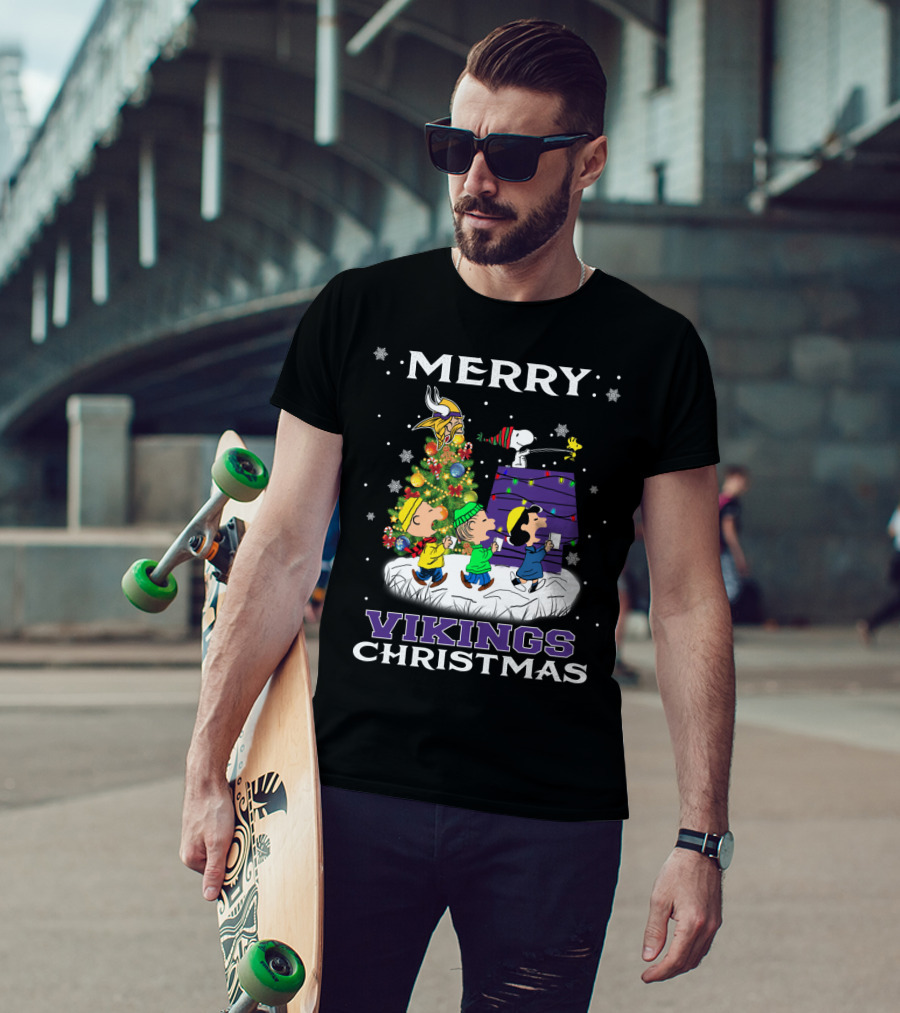 Merry Vikings Christmas With Snoopy And Friends T-Shirt