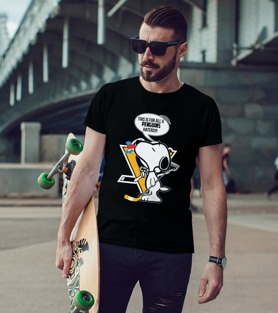 Snoopy Pittsburgh Penguins Hockey Speech Bubble Fan T-Shirt