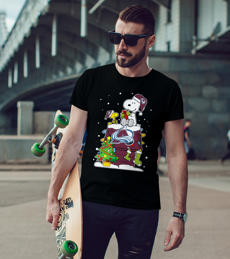 Colorado Avalanche Christmas Snoopy And Woodstock With Gifts And Tree T-Shirt