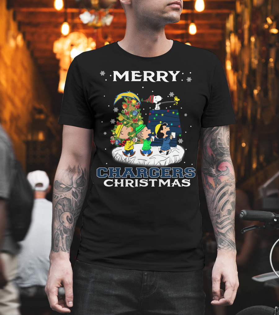 Merry Chargers Christmas Snoopy Peanuts Tree T-Shirt
