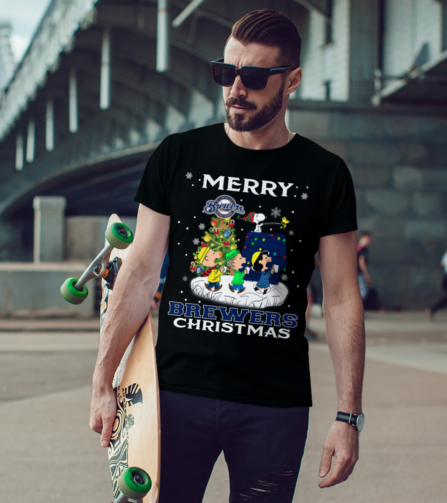 Merry Brewers Christmas With Snoopy And Peanuts Characters For Milwaukee Fans T-Shirt