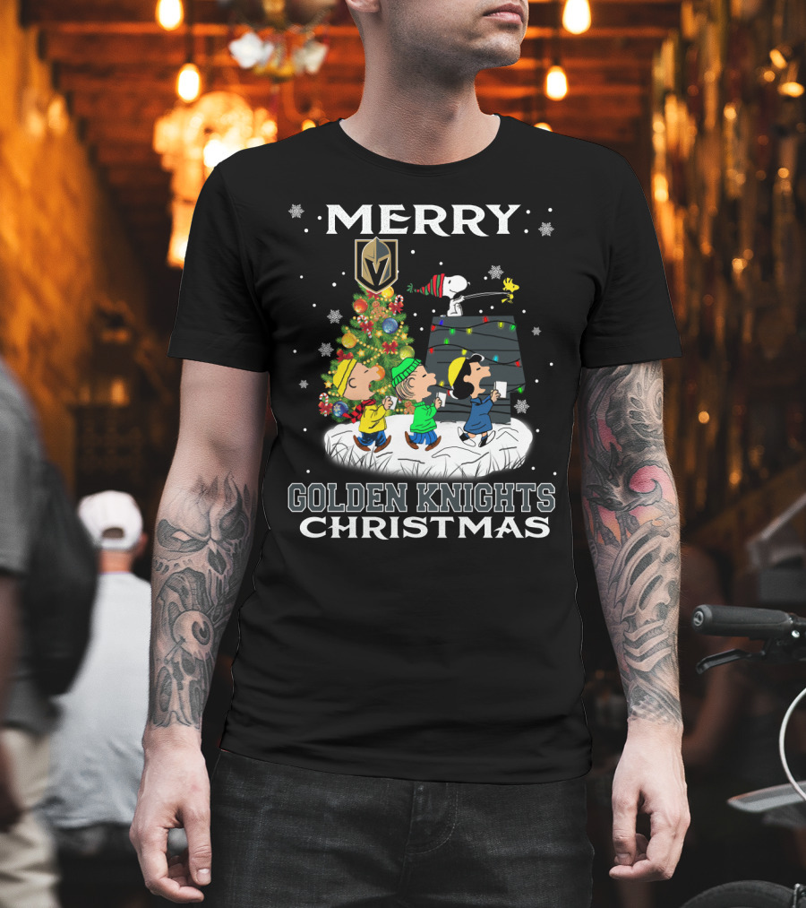 Merry Golden Knights Christmas Featuring Snoopy and Peanuts Characters with Christmas Tree T-Shirt