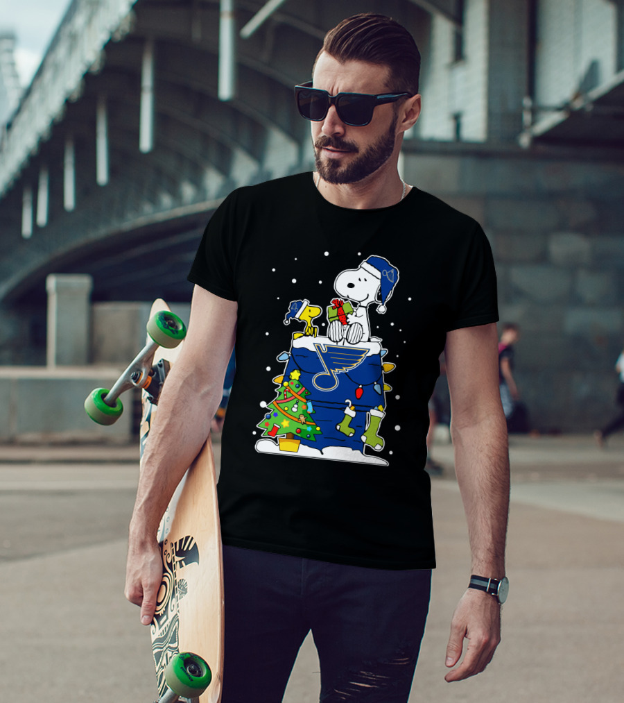 St. Louis Blues Snoopy Christmas Doghouse Scene With Woodstock And Gifts T-Shirt